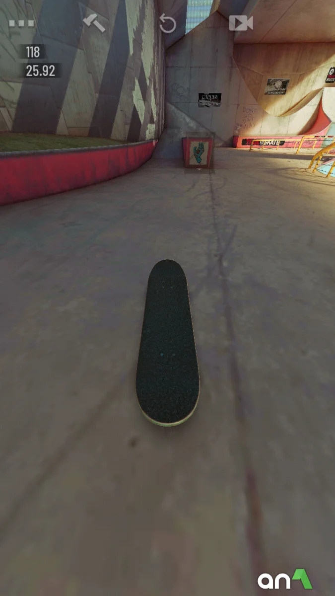True Skate gameplay screenshot 3