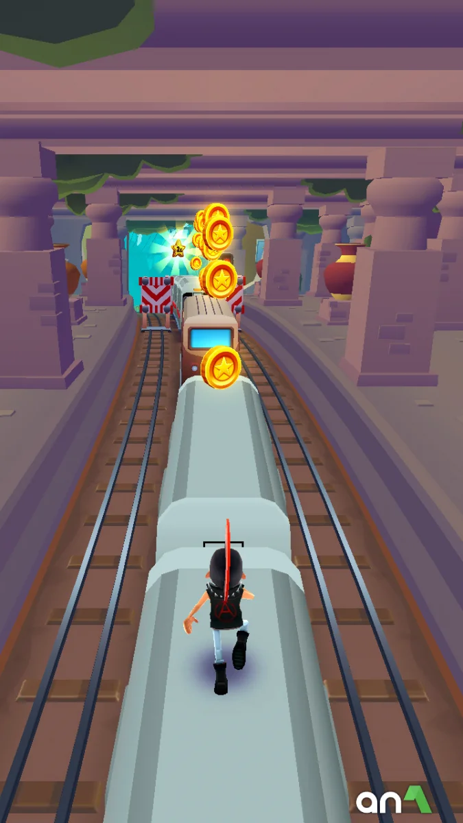 Subway Surfers gameplay screenshot 4