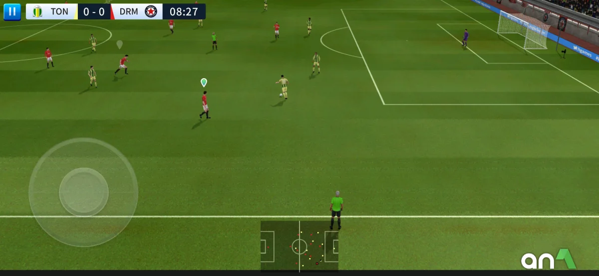 Dream League Soccer gameplay screenshot 2