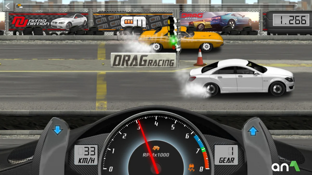 Captura de pantalla 1 del juego Drag Racing