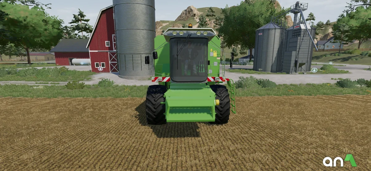 Farming Simulator 23 gameplay screenshot 4